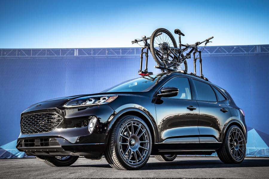  Ford Escape by MAD Industries 2019 года  (фото 2 из 8)